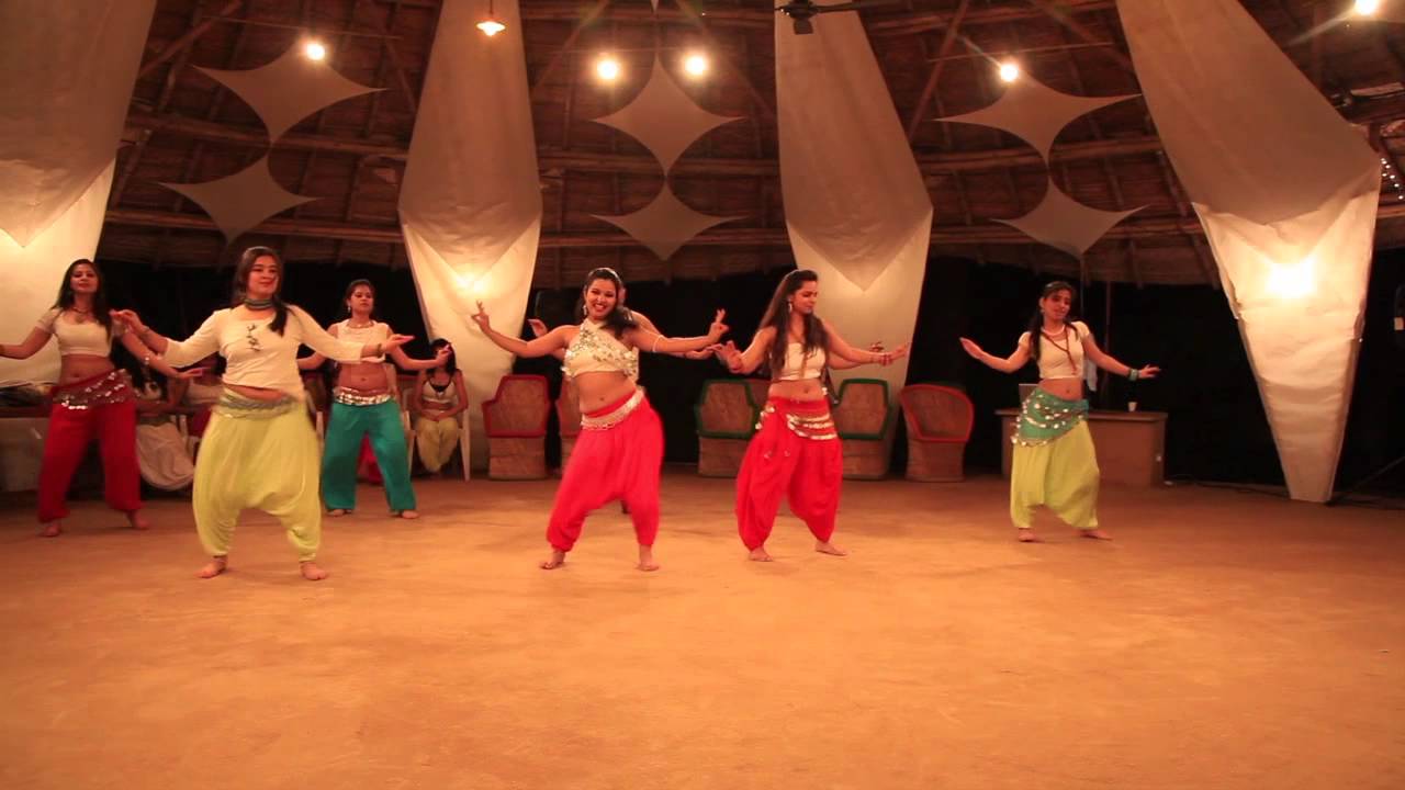 BANJARA SCHOOL OF DANCE/NEON HAFLA/BELLYWOOD BATTLE/IMPROVERS 1/GROUP 2