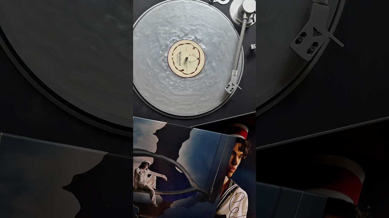 Unboxing &ldquo;Wishbone&rdquo; by Conan Gray on Shooting Star Vinyl 💫 #pop #vinyl #conangray