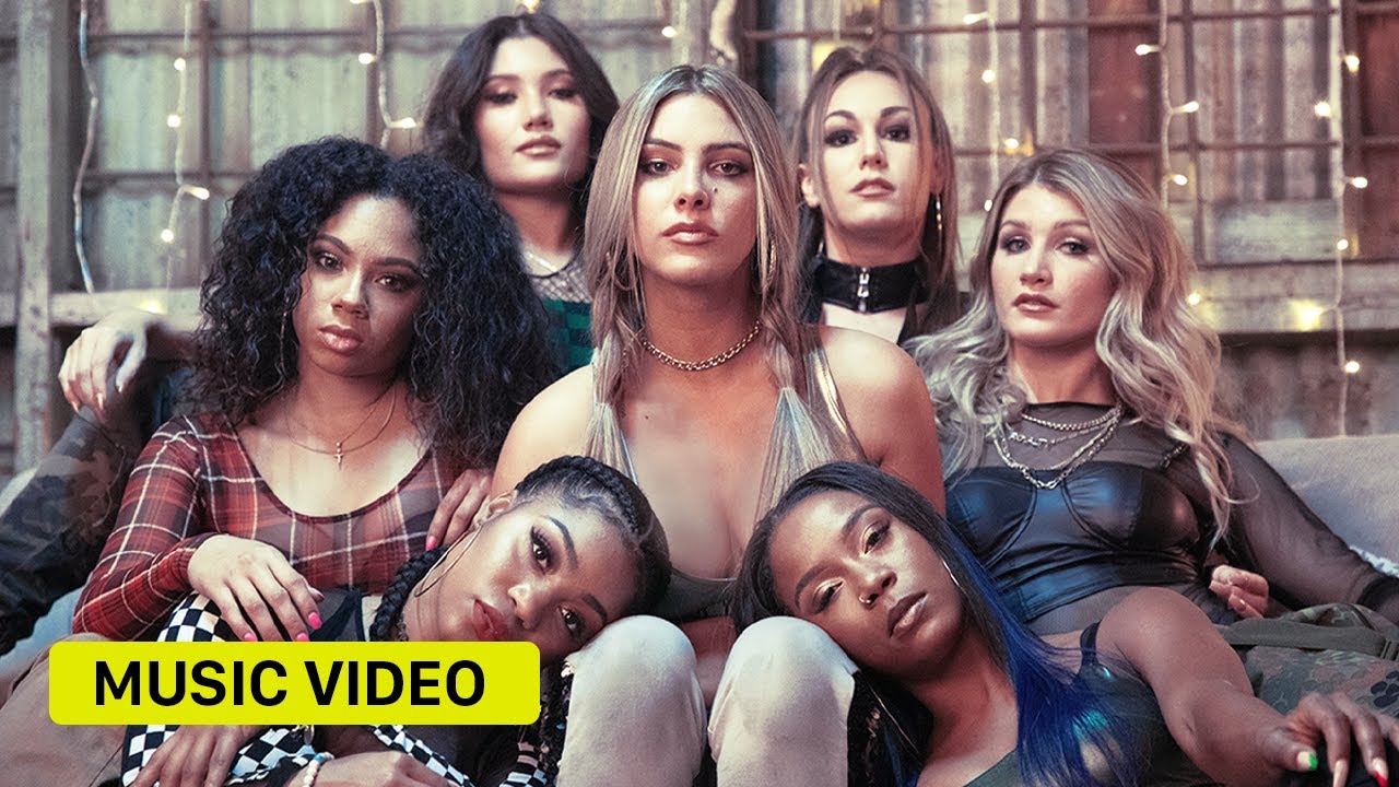 Lele Pons - Vete Pa La (Official Music Video)