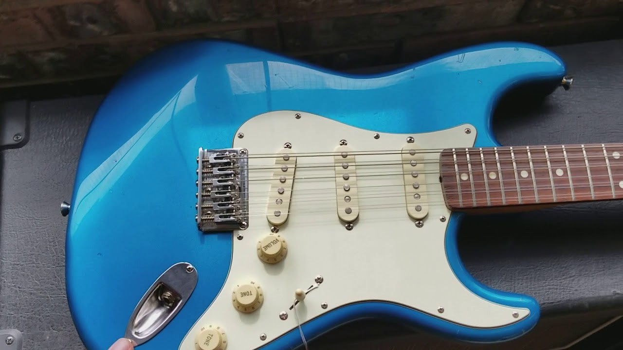 STRATOCASTER 12 STRING