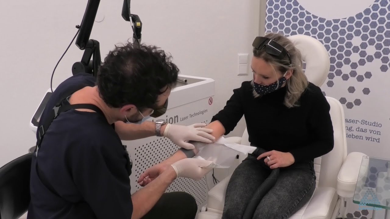 PicoStar Webinar mit Dr. Dr. Hans Bayer - Tattooentfernung
