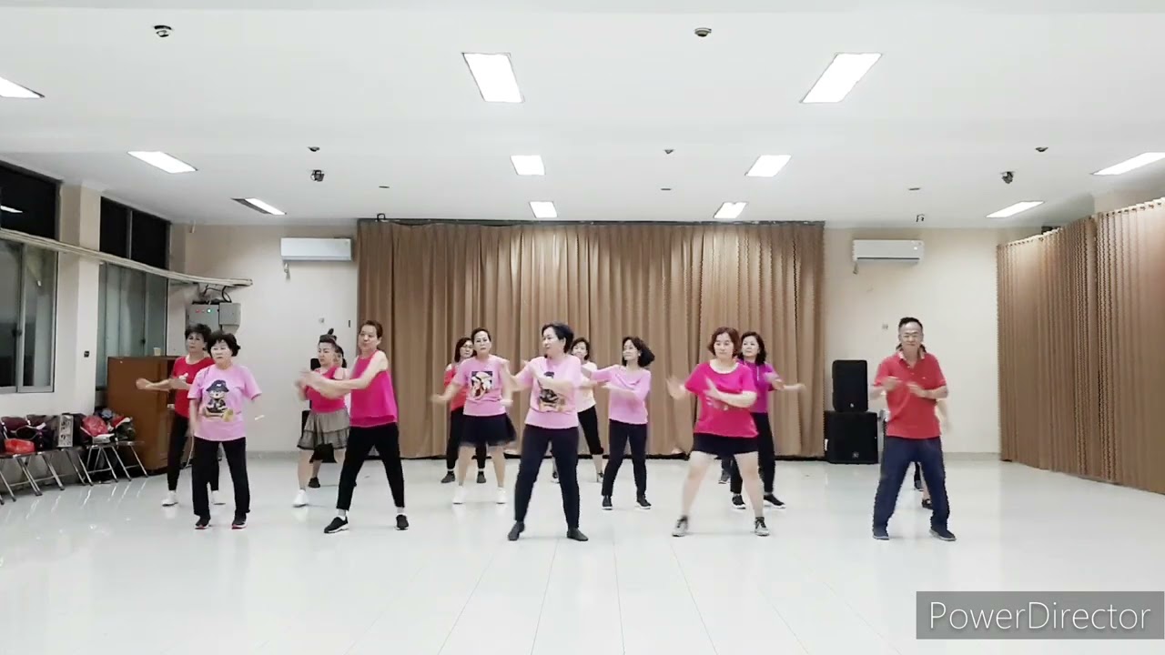 CARINITO - Gloria Hughes (UK) - Happy Dance Class - Staying healthy & happy in Golden Age.