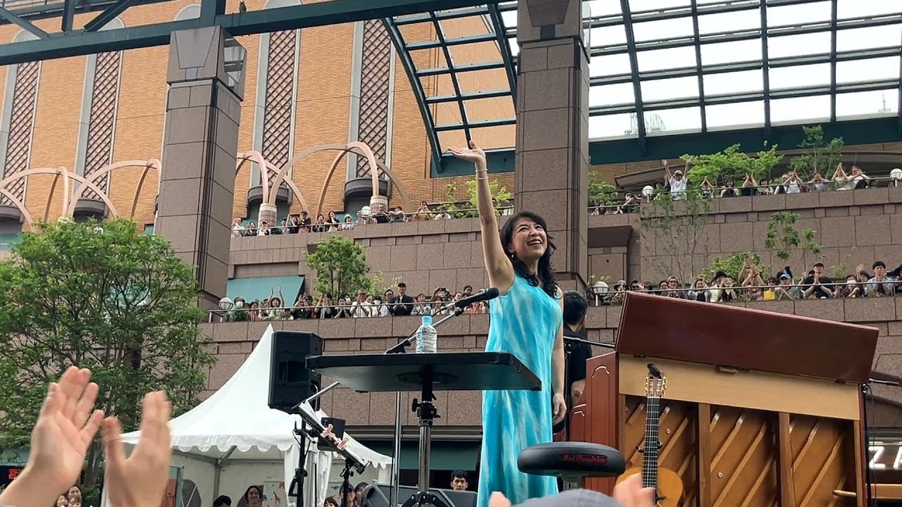 小野リサライブ 【Wave（波） One Note Samba（ワン・ノート・サンバ）】 海野雅威（ピアノ） 恵比寿ジャズガーデン2025（恵比寿ガーデンプレイス）