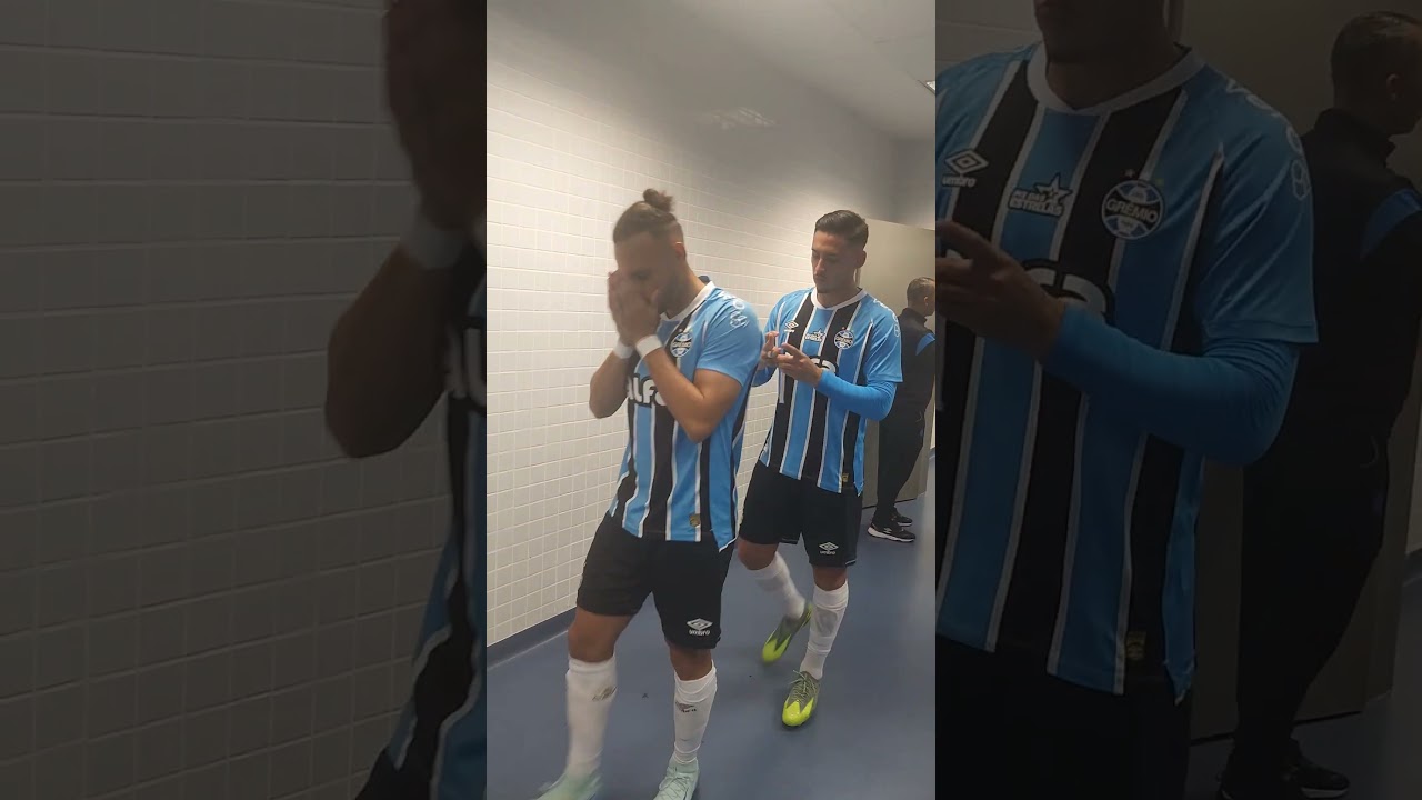 Gr&ecirc;mio em campo para o jogo contra o Mirassol. Vamooo Gr&ecirc;mio #Gremio #Arena #Arthur #Volpi