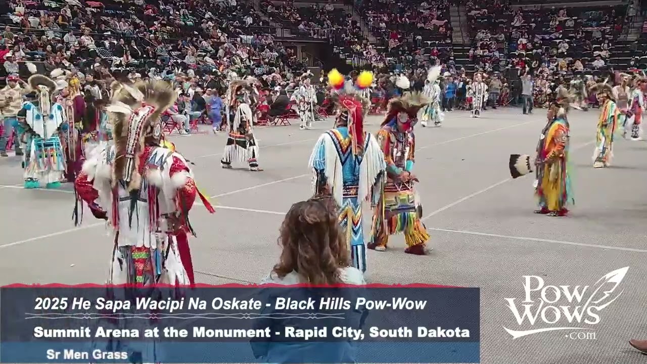 Соревнования среди мужчин старшего возраста на травяных кортах - Black Hills Pow Wow 2025 - Powwo...
