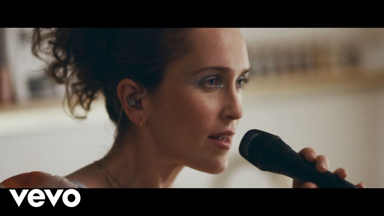 Rae Morris - Low Brow (Live)