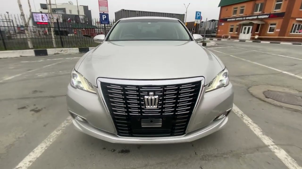 TOYOTA Crown GRS211,4 WD,Royal Saloon,из Японии на Сахалин!