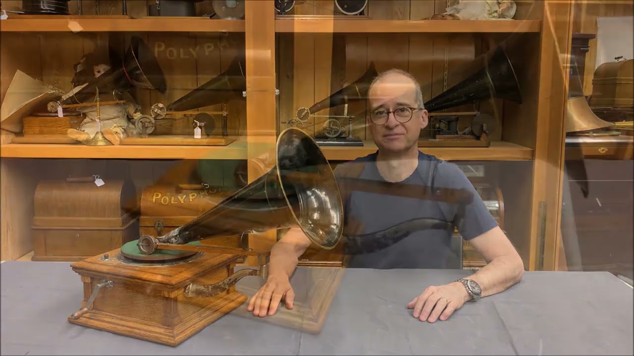 Canadian Berliner Model B Disc Gramophone