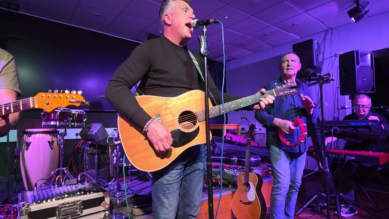 Pretty Flamingo - Jamie Thurston with The KBL Band. 08.03.26 