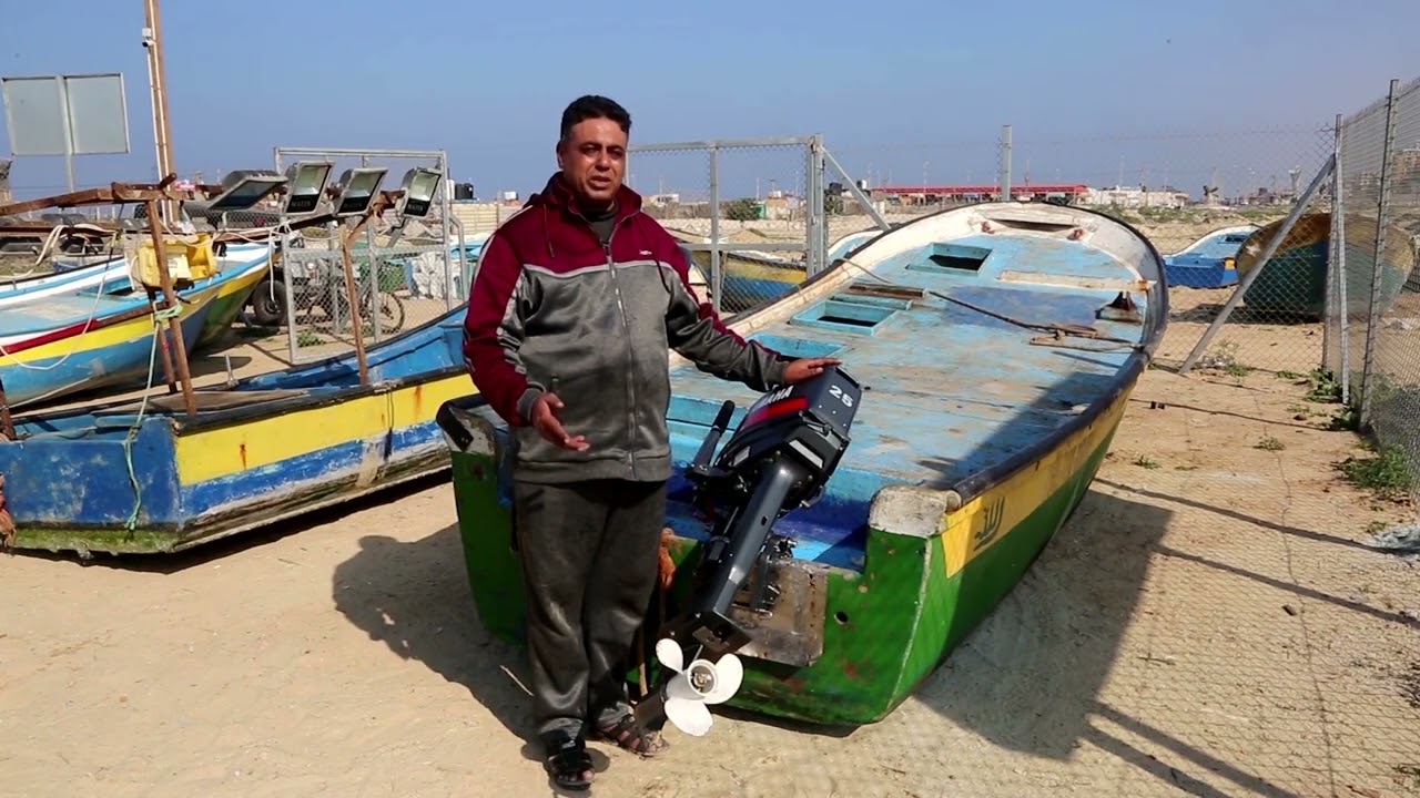 Gaza fisherman to sail again as Israel drops curbs