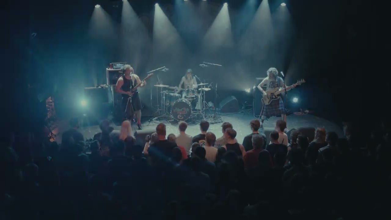 High Fade live in Utrecht - Life&rsquo;s Too Fast Tour 2025