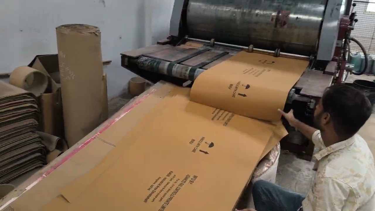 Single Color Printing #corrugatedboxes #boxprinting #boxmanufacturer #printermachine #multicolor