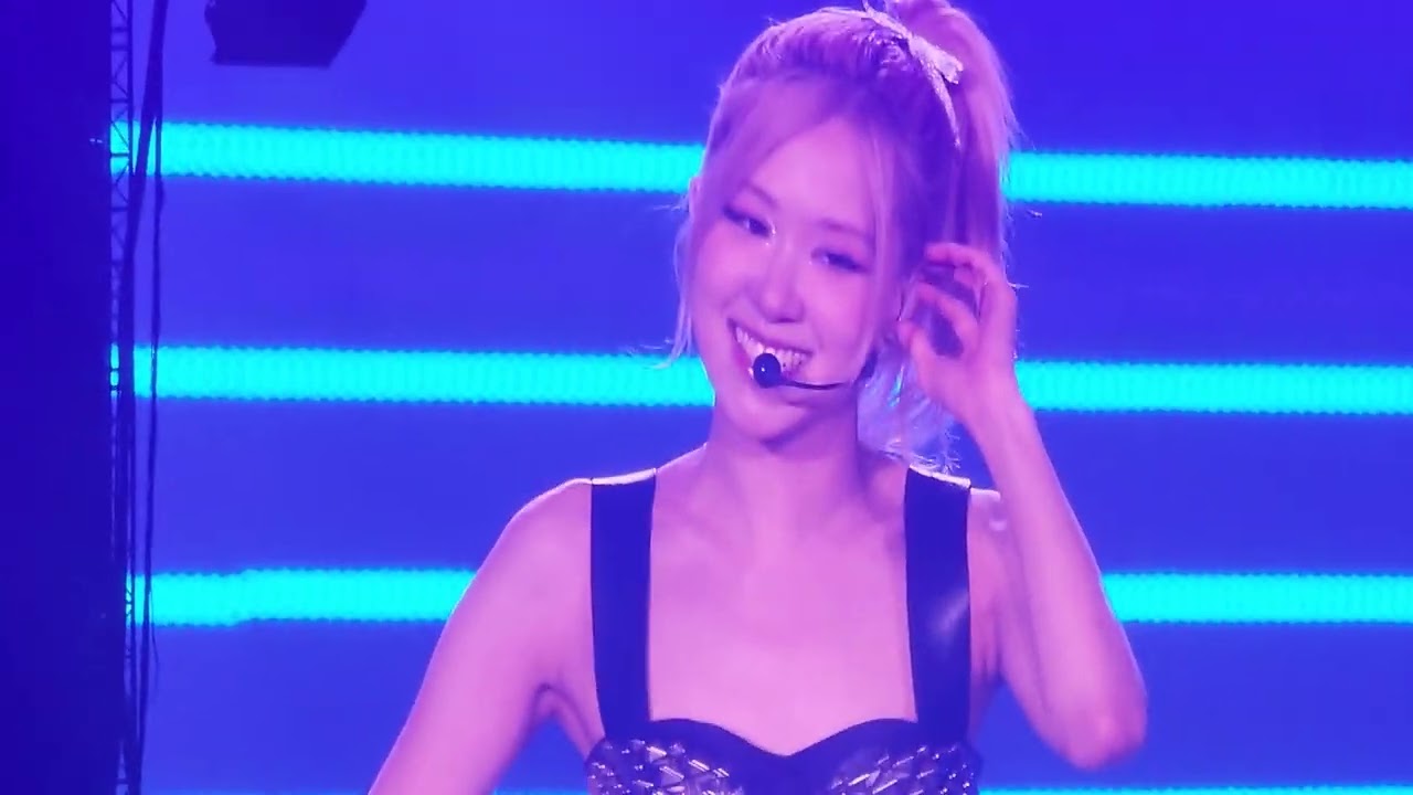 BLACKPINK FANCAM Born Pink Encore 8-18-23 Las Vegas - Kick It + Whistle + Dancers