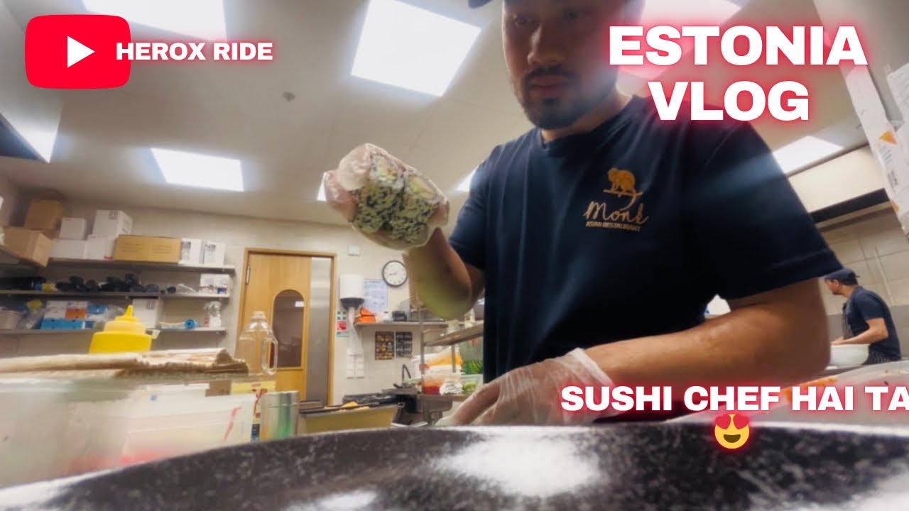 Eatonia europe sushi chef 😗 sushi banara vada majhera poisai poisa hai ta 😂😂 kitchen work 