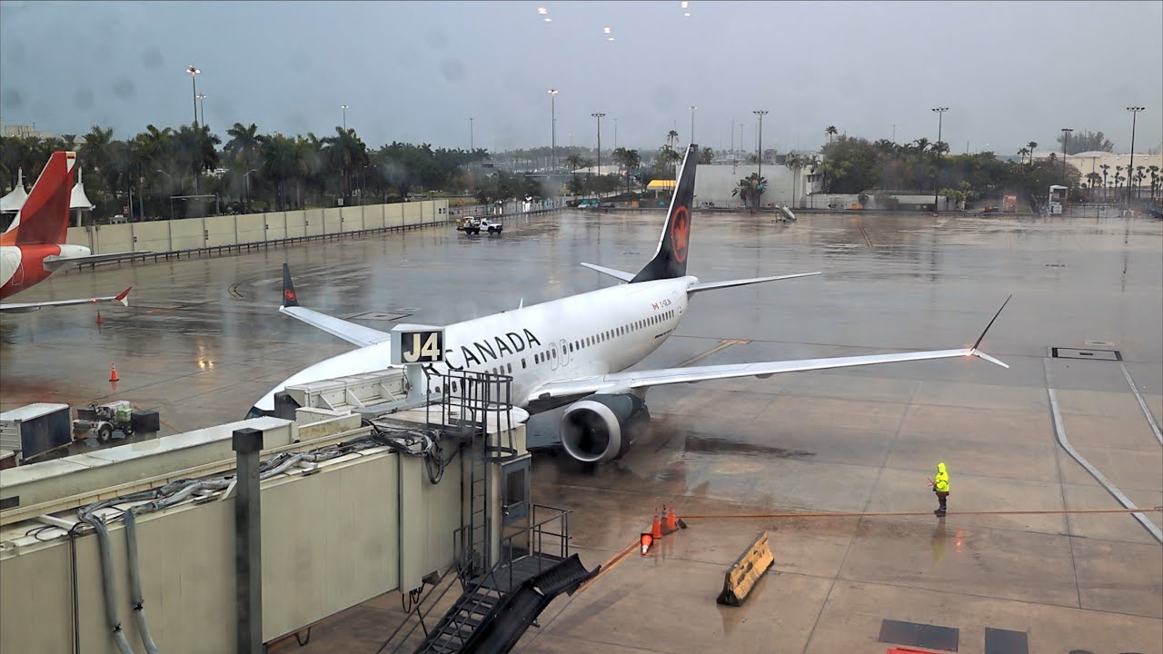 [TRIP REPORT[ AIR CANADA | Miami → Vancouver | Economy | Boeing 737 MAX 8