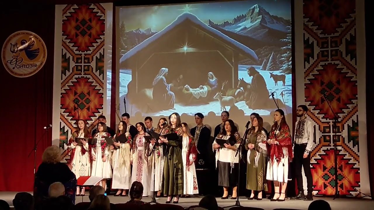 Різдвяна колискова «Спи, Ісусе, спи». Хор «Молодіжний» ТНПУ (керівниця — Галина Місько)