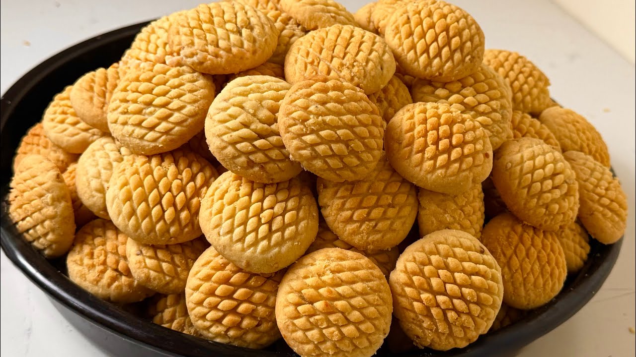 كحك العيد الدايب بمكون سري❗️لو عملتيه كدا الكل هيسألك علي طريقته❗️نقشته ثابته❗️وكل كحكايه حكايه‼️