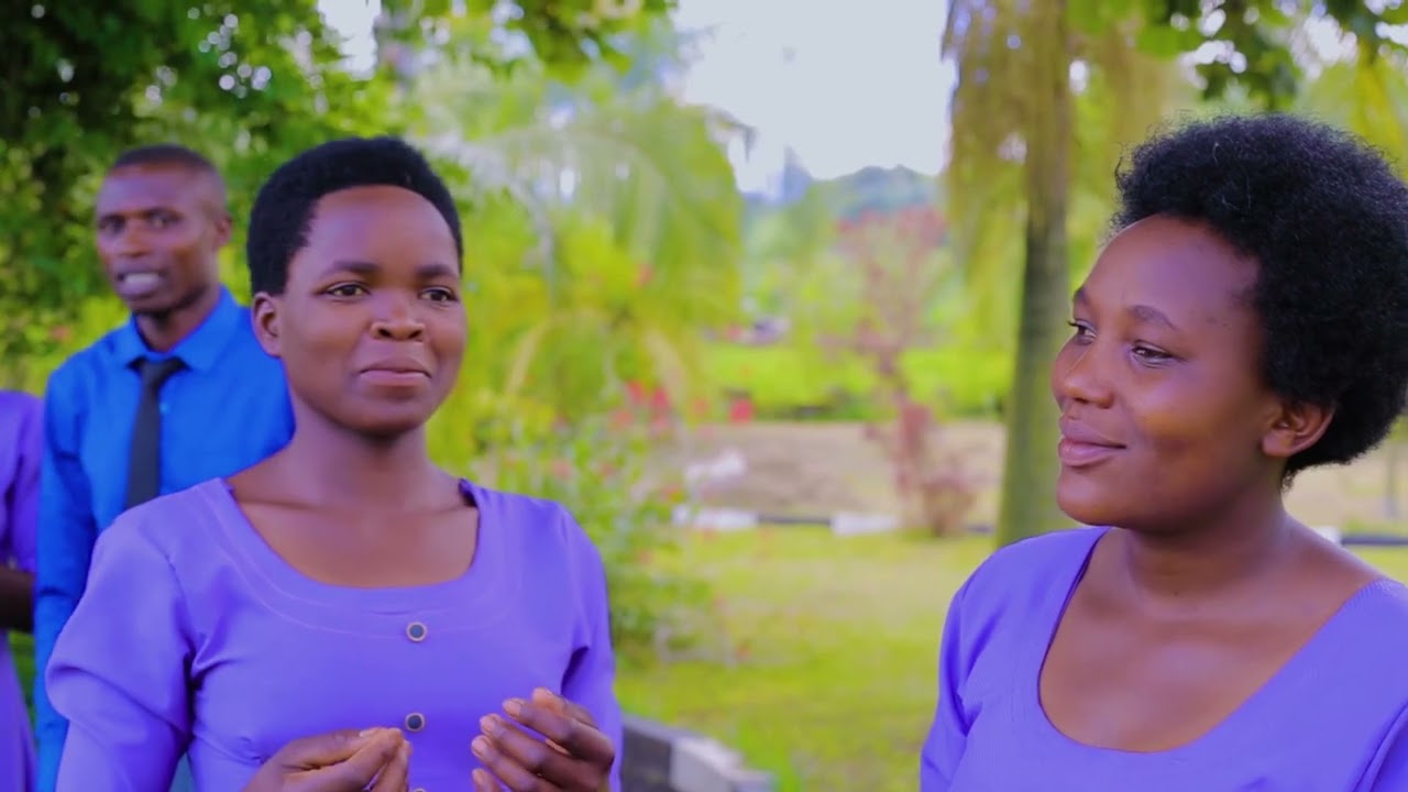 mbega ibyishimo by umunezero w'ijuru choir.cyivugiza SDA CHURCH
