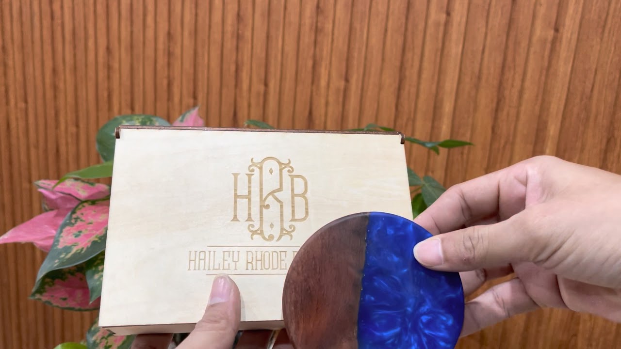 QI CHARGER Epoxy Resin Custom Wooden Box Wireless Charging Pads