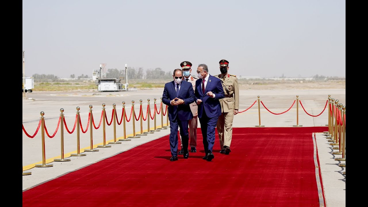 رئيس مجلس الوزراء السيد مصطفى الكاظمي يستقبل رئيس جمهورية مصر العربية السيد عبد الفتاح السيسي .
