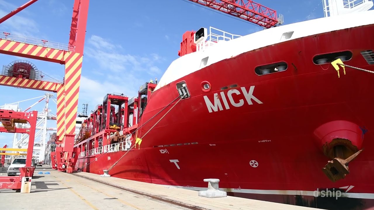 dship Carriers | Discharging of Kalmar Auto Straddle Carriers