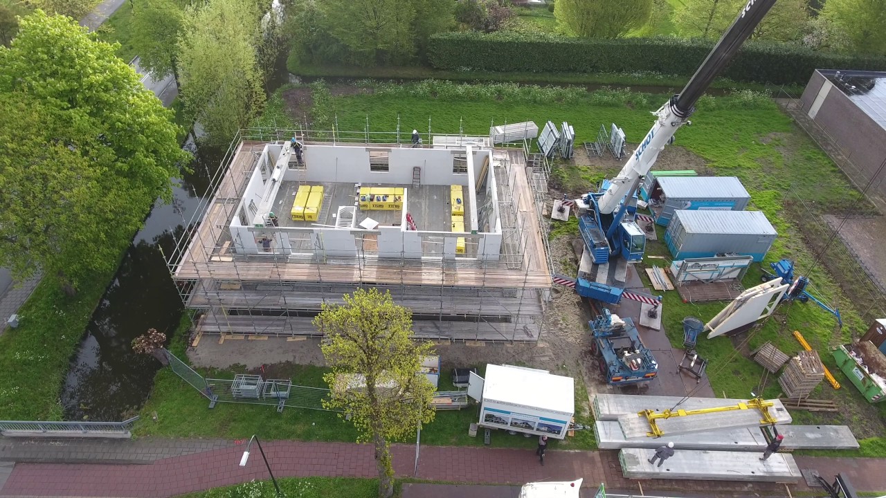 20170418 Kanaalplaten leggen