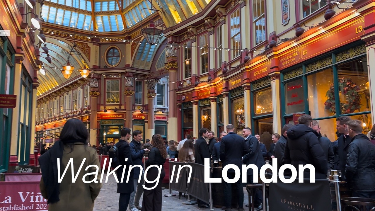 Central London Walking Tour - City of London on a Gloomy Friday Afternoon | 4K HDR