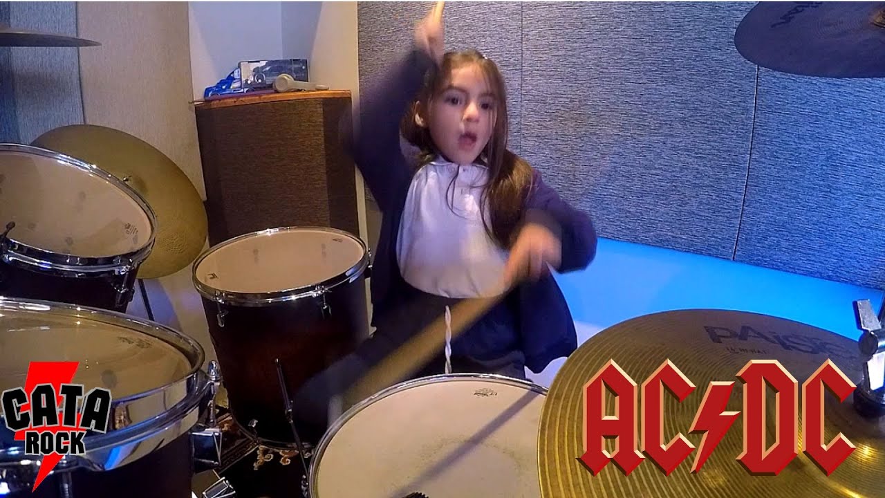 AC/DC - Thunderstruck - Drum Cover by Cata Rock (6 year old drummer)