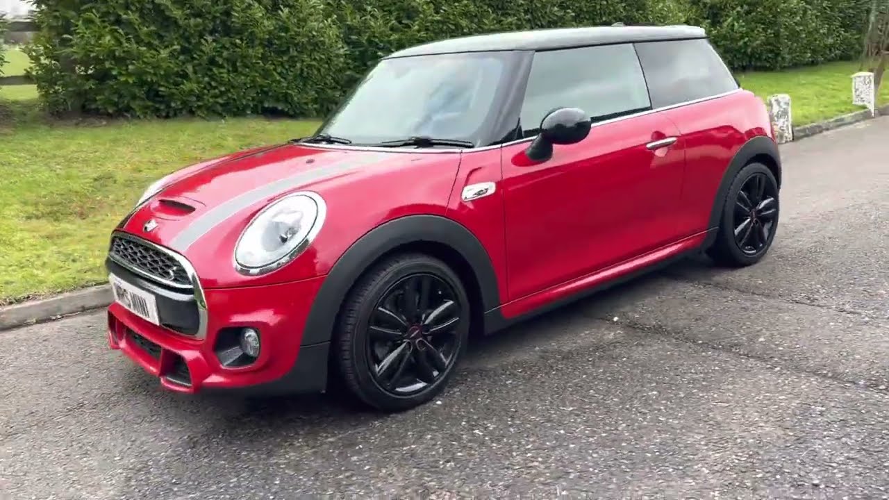 2017 MINI Cooper S - & the noise is a hedge cutter NOT the MINI!!