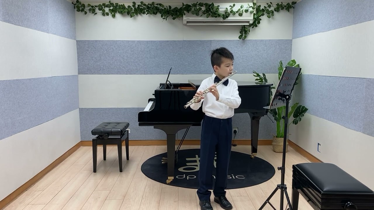Flute Exam Pieces 2018–2021, Grade 4 (ABRSM) C1 Study in G by Gariboldi