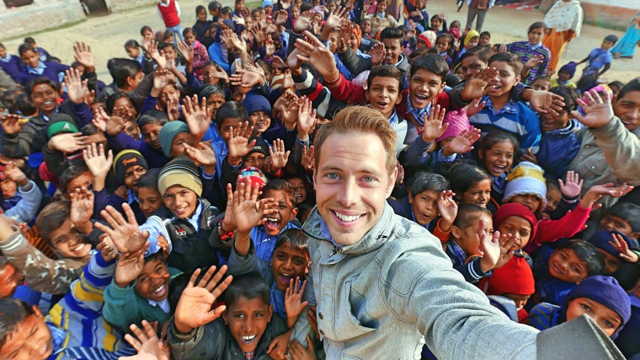 Foreigner at a School in BIHAR | Solo Travel India | Bihar India Vlog (Ep. 42)
