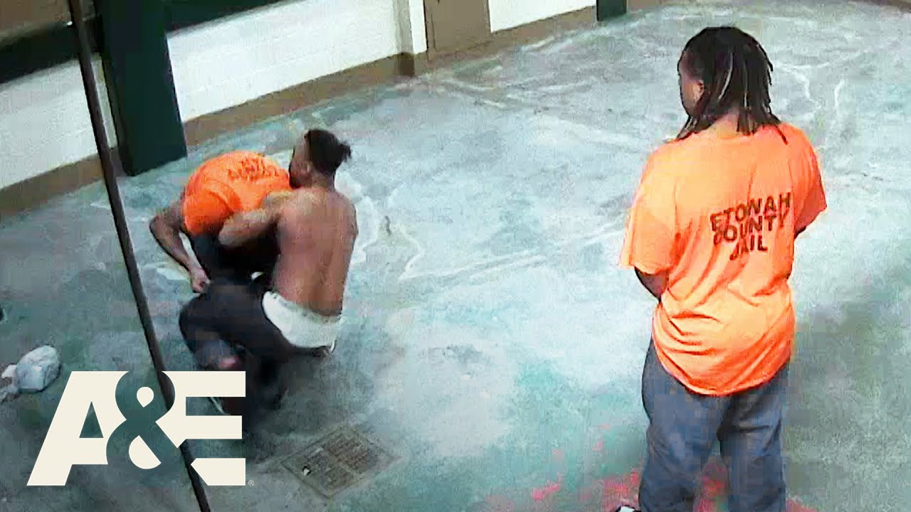 60 Days In: Top 7 Moments From Etowah County Detention Center (Season 6) - Part 2 | A&E