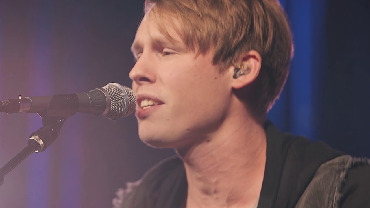 Corey Voss - The King Is Here (Official Live Video)