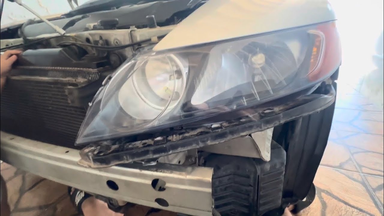Máscara Negra no Civic: Como Abrir e Desmontar o Farol