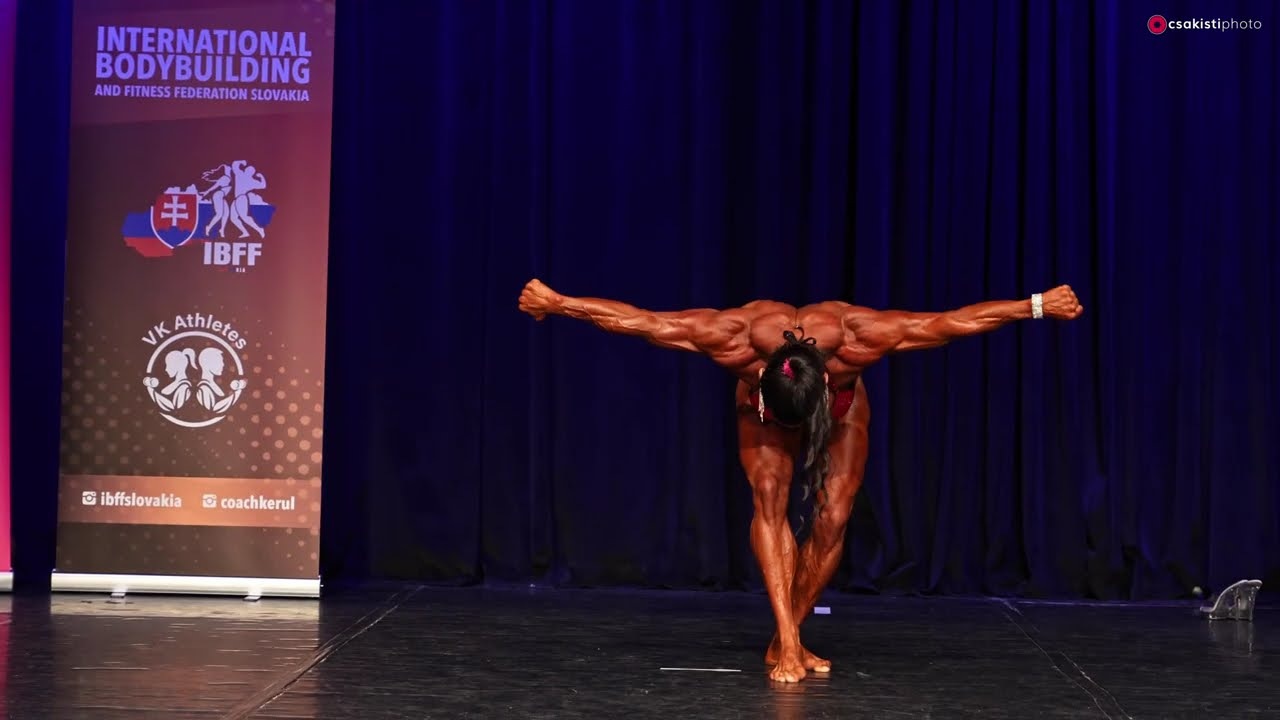 SZABÓ NOÉMI IBFF PRO #FBB #bodybuilder #femalebodybilder #femalebodybuilding 