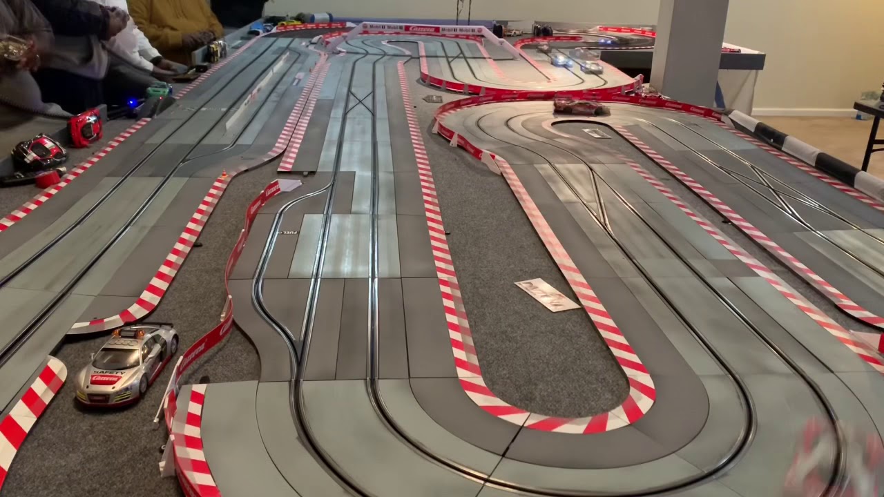 Carrera Digital 1/24 Racing