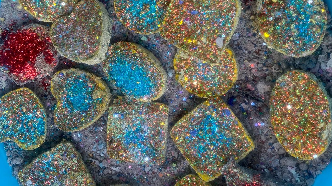 Crunch me good! Crispy crunchy gum chalk reforms filled with glitter, sequins and shredded confetti