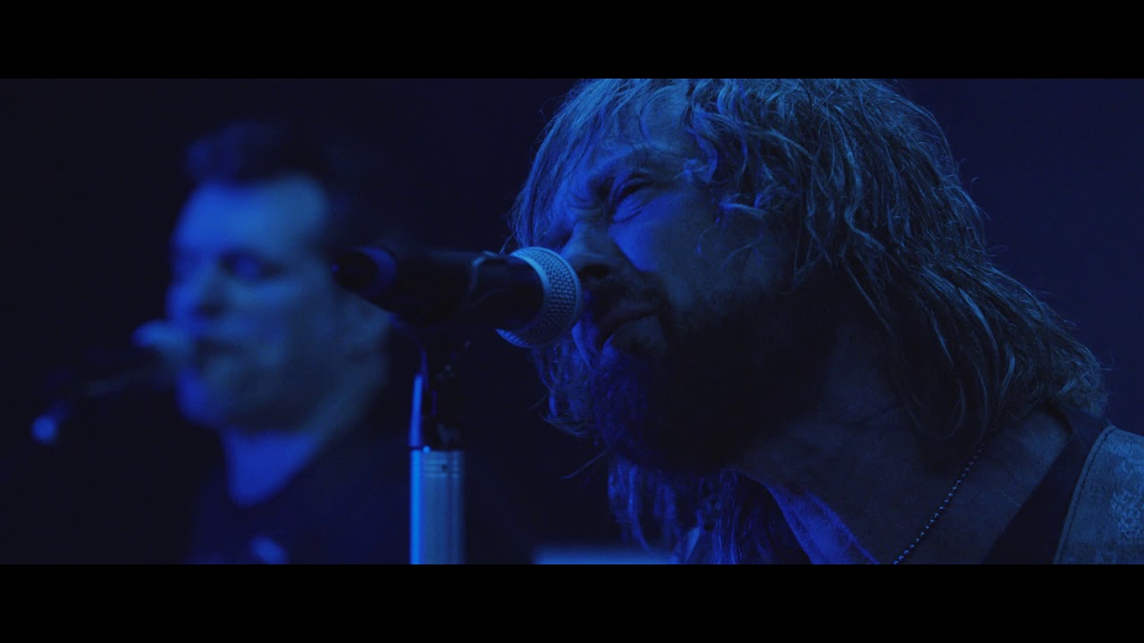 Roxy Blue - "How Does It Feel" (Official Music  Video)