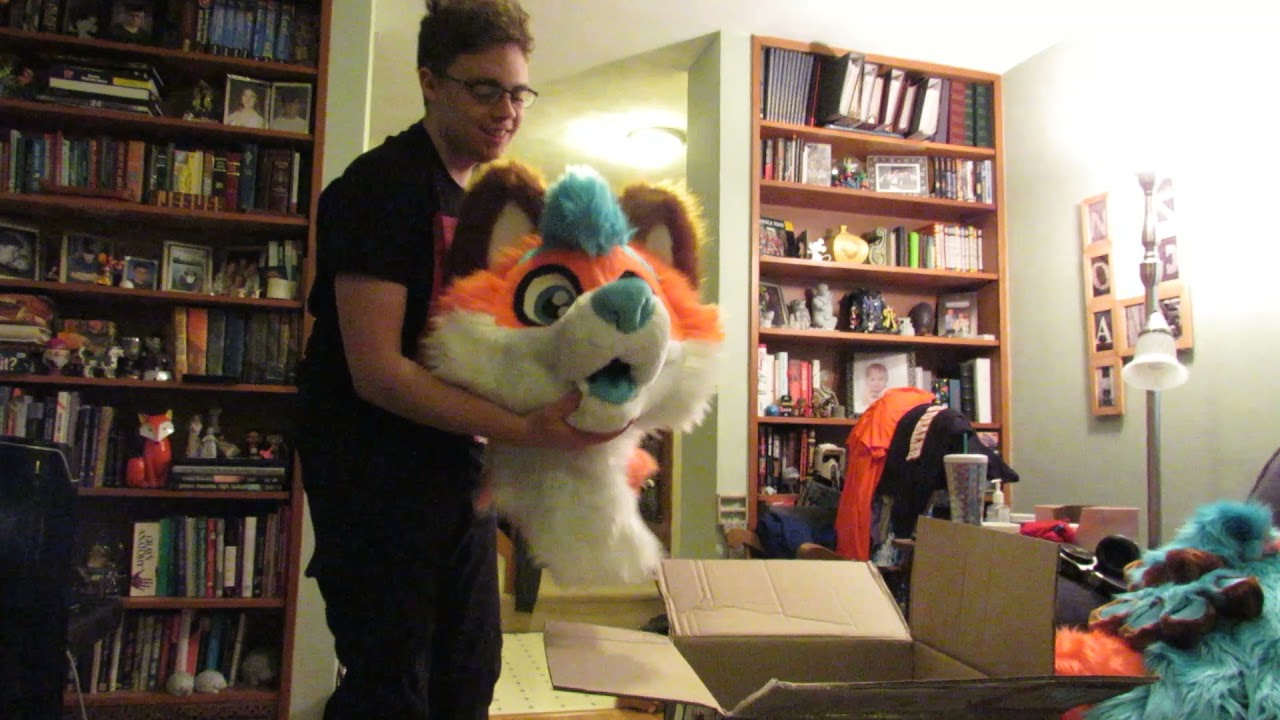 Fursuit unboxing
