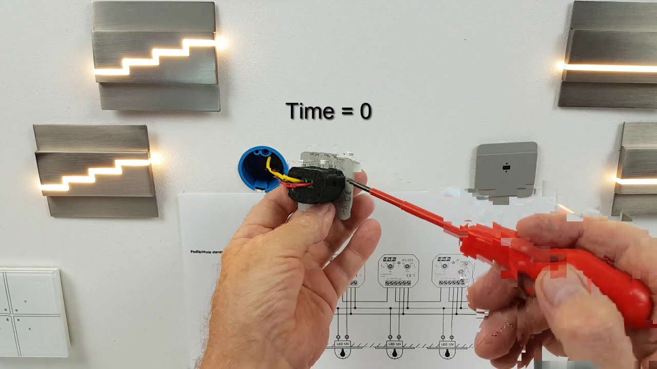 Jak wykonać oświetlenie schodów - kaskada AS-225 wyzwalana laserowym czujnikiem ruchu DRL-12.