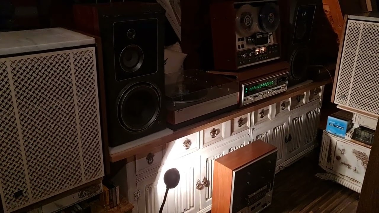 Teac A-2300S &jbl lancer l101 &sansui 4000