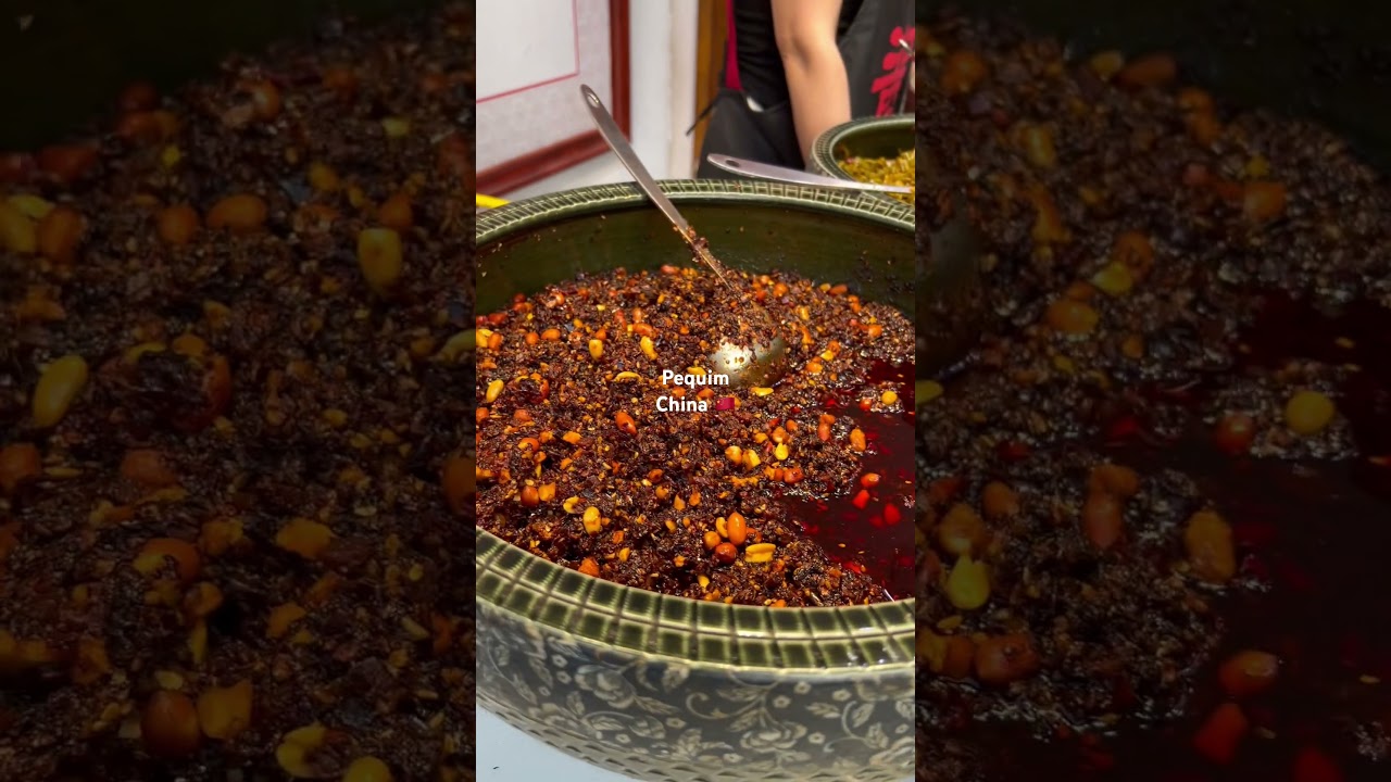A paix&atilde;o dos chineses pela pimenta! #curiosidades #comida #china #turismo #cultura #shorts #food