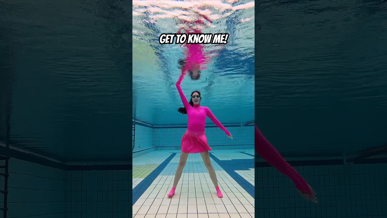 Hi, I&rsquo;m Sisa, underwater dancer