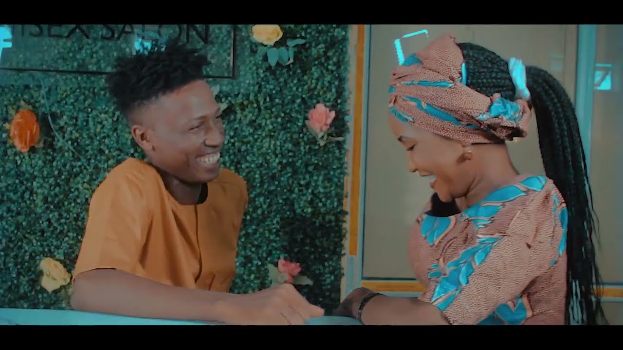 FARIN CIKINA OFFICIAL VIDEO BY BANGISHOW