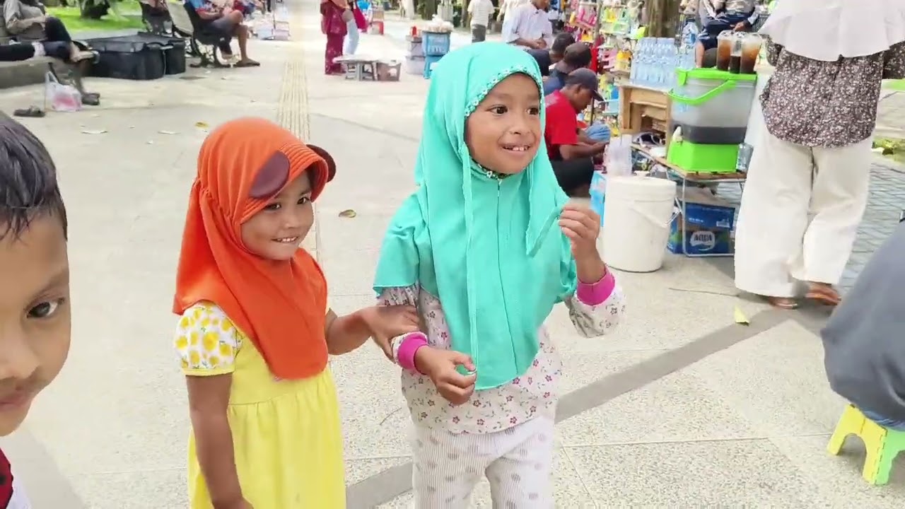 @RumaCilaFamily Jalan-Jalan Hari Minggu