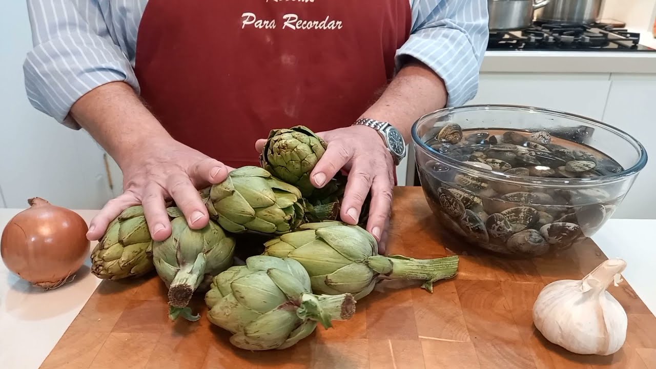 Alcachofas con almejas