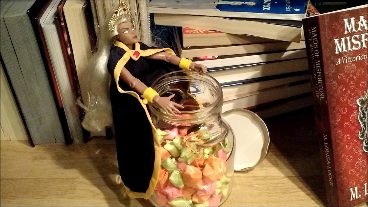 Picking a book from the TBR Jar To Be REad