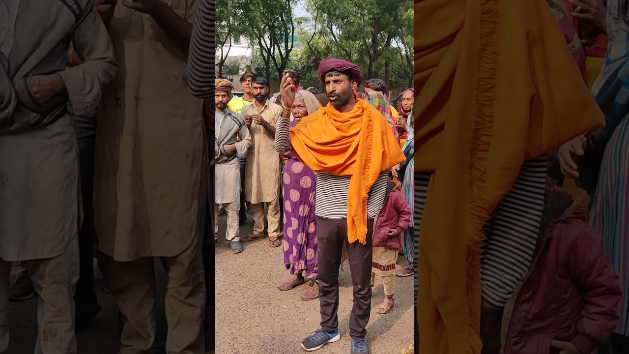 Rewari district ke kosli  lohar basti ko todne ke virodh mein lohar ne mukhymantri se lagaye guhar