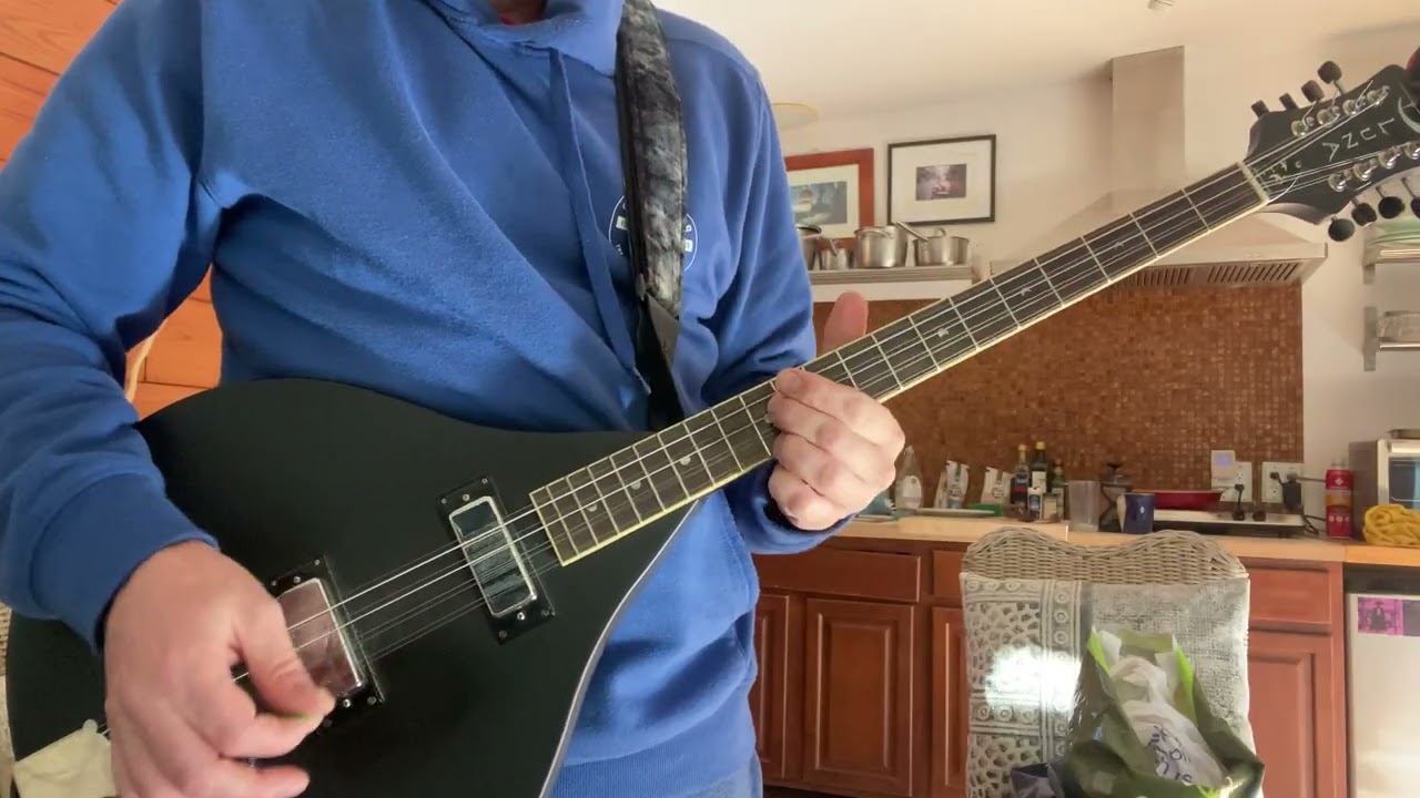Is this the most psychedelic bouzouki tone ever?
