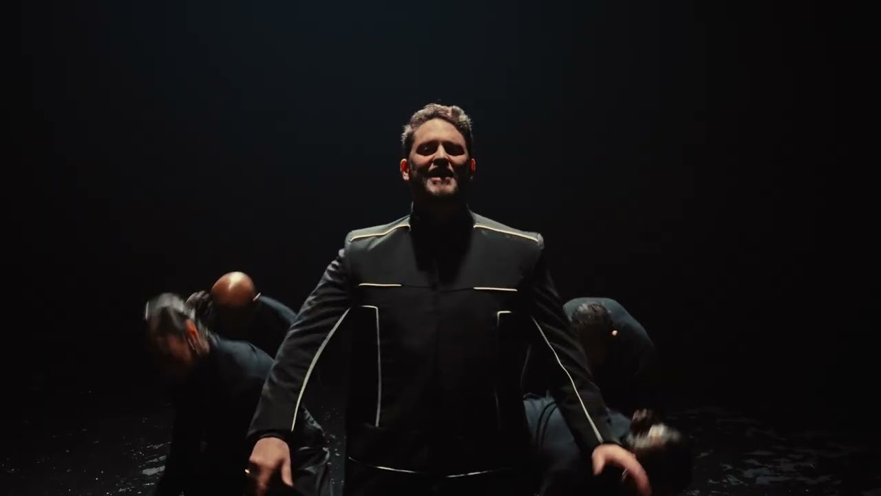 A lo lejos - Video oficial